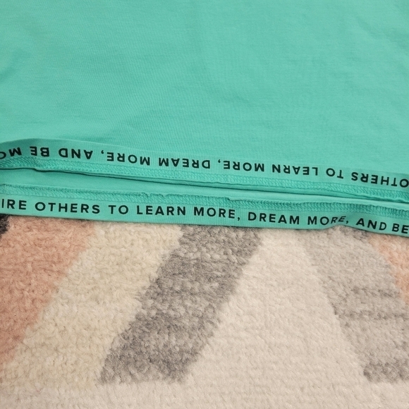 ALPHALETE Short Sleeve T-shirt size - Picture 4 of 5